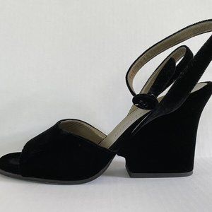 YSL Yves Saint Laurent Italy Black Velvet Ankle Strap Wedges Heels Shoes 7 M